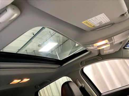 Used 2023 MAZDA CX-5 AWD 2.5 S w/ Premium Package image 22