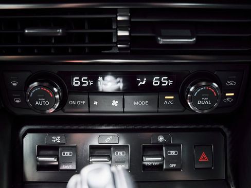 Used 2021 Nissan GT-R Premium image 70