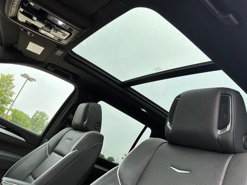 Used 2025 Cadillac Escalade Sport w/ Touring Package AWD/4WD image 24