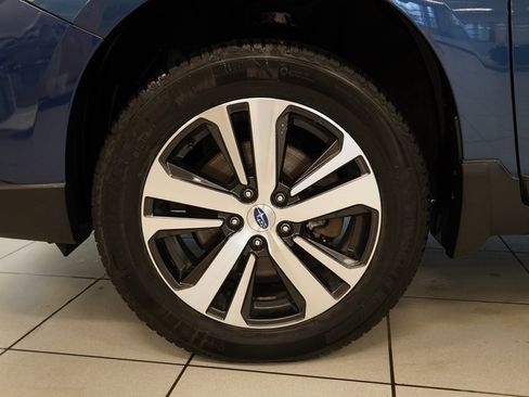 Used 2019 Subaru Outback 2.5i Limited w/ Popular Package #2 image 17