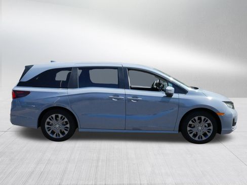 Certified 2026 Honda Odyssey Touring image 8
