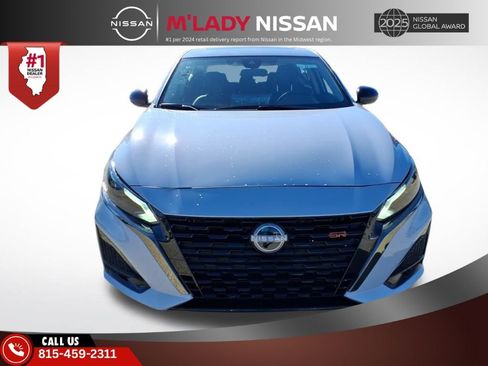New 2025 Nissan Altima 2.5 SR image 2