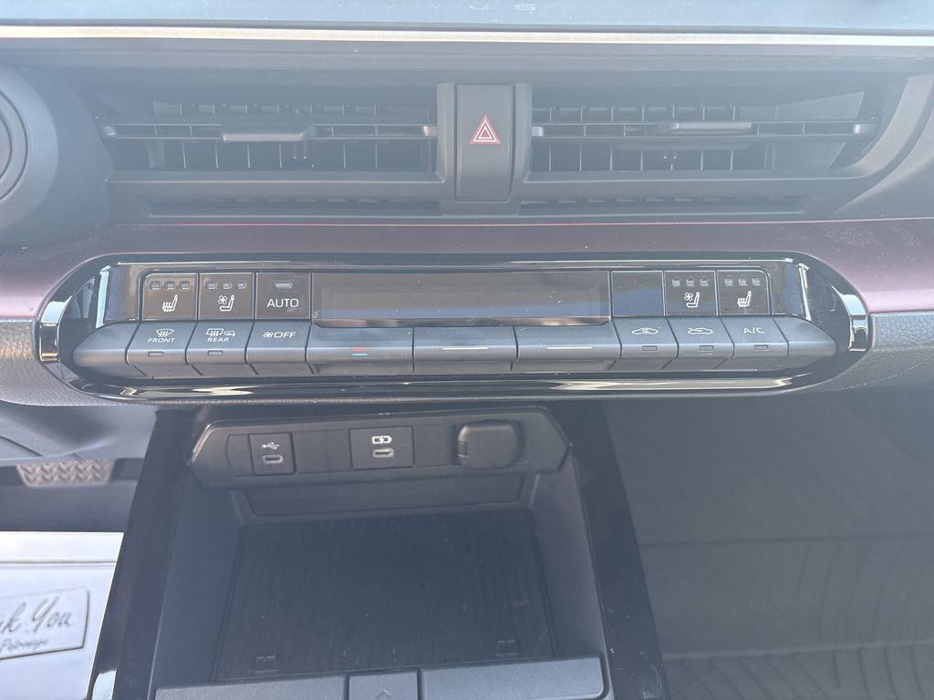 Used 2024 Toyota Prius Prime Premium w/ Advanced Technology Package FWD image 25