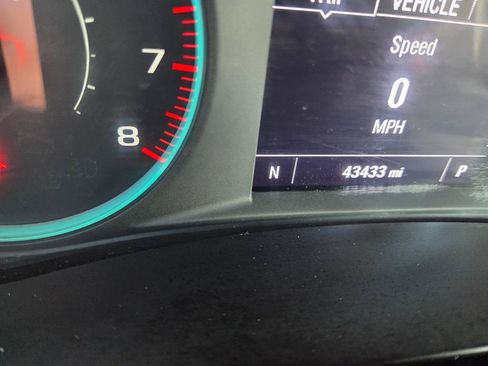 Used 2023 Chevrolet Malibu LS FWD image 18