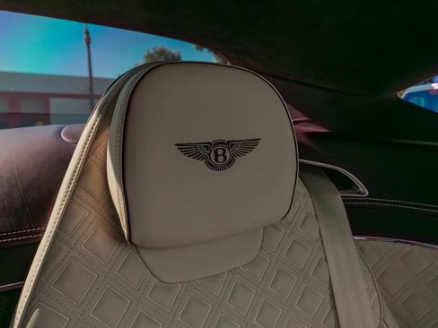 Used 2022 Bentley Continental GT AWD/4WD image 71