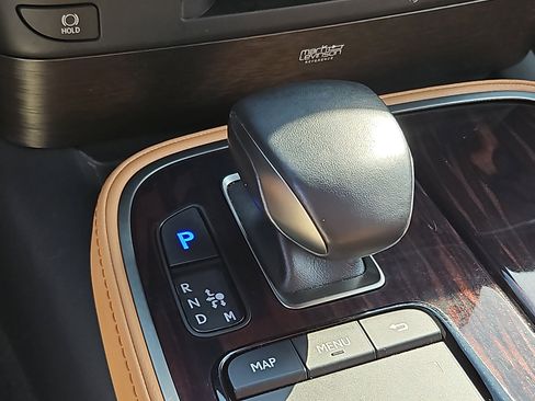 Used 2022 Lexus LS 500 AWD w/ Luxury Package image 14