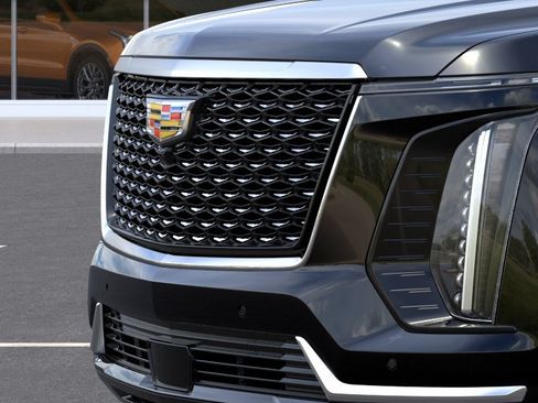 New 2026 Cadillac Escalade ESV Luxury w/ Touring Package AWD/4WD image 13