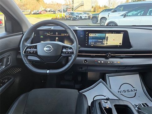 Used 2024 Nissan Ariya AWD image 19
