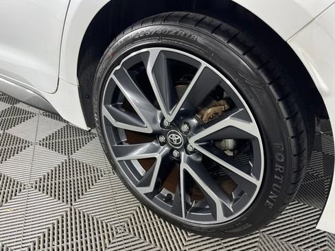 Used 2022 Toyota Corolla SE FWD image 14