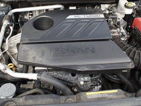 Used 2023 Nissan Rogue S image 25