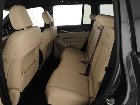 New 2026 Jeep Grand Cherokee Limited RWD image 23