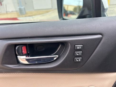 Used 2016 Subaru Outback 2.5i Limited image 13