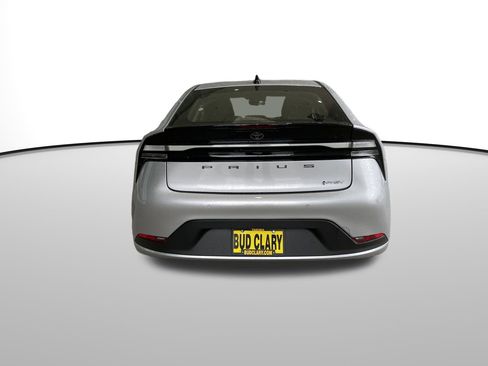 New 2026 Toyota Prius SE image 5