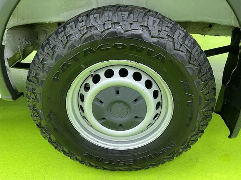 Used 2018 Freightliner Sprinter 2500 image 13