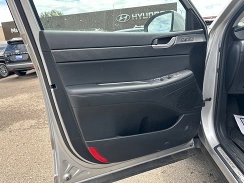 Used 2024 Hyundai Palisade Limited AWD/4WD image 16