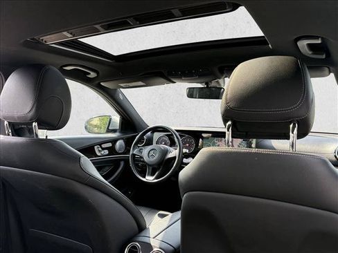 Used 2017 Mercedes-Benz E 300 4MATIC image 16
