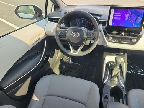 Certified 2025 Toyota Corolla SE w/ SE Premium Package FWD image 14