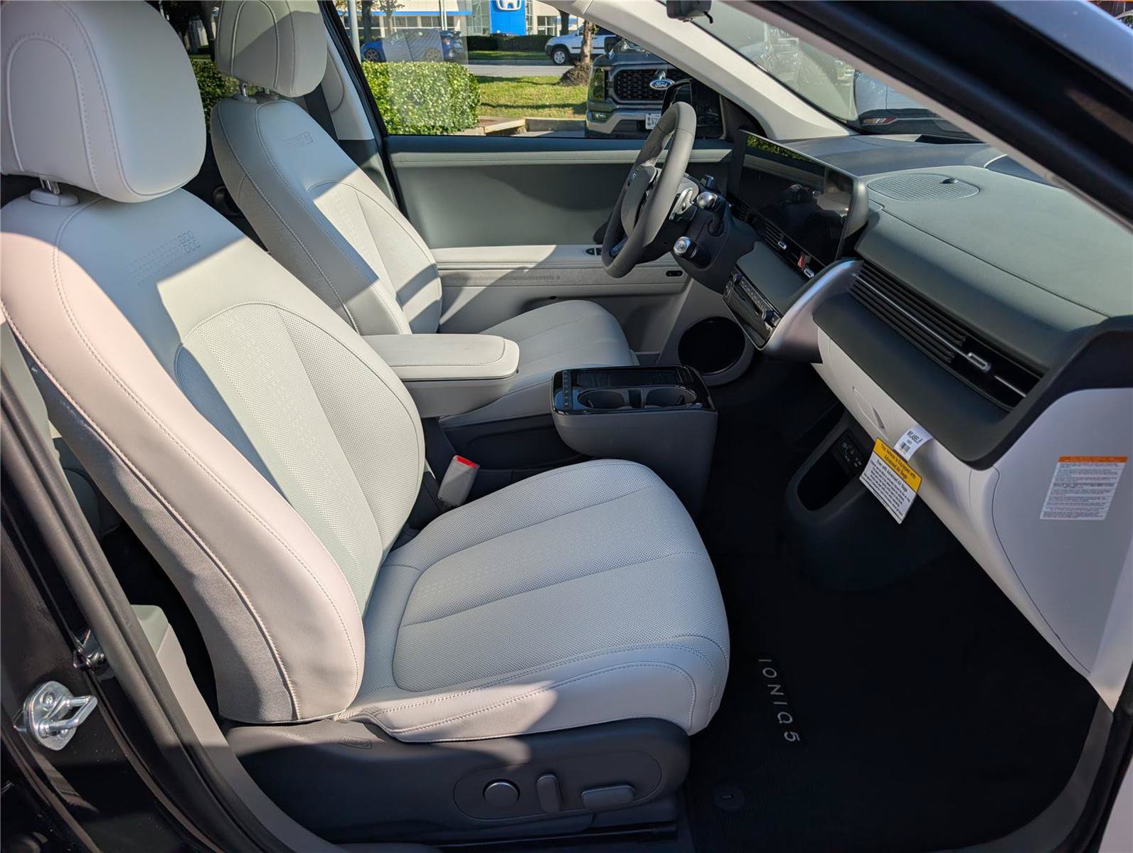 New 2027 Hyundai Ioniq 5 Limited RWD image 7
