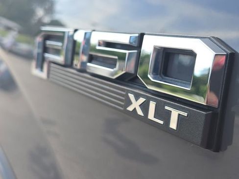 Used 2018 Ford F150 XLT w/ Equipment Group 301A Mid AWD/4WD image 9