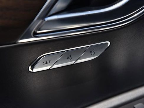 Used 2024 Genesis GV80 2.5T AWD/4WD image 9