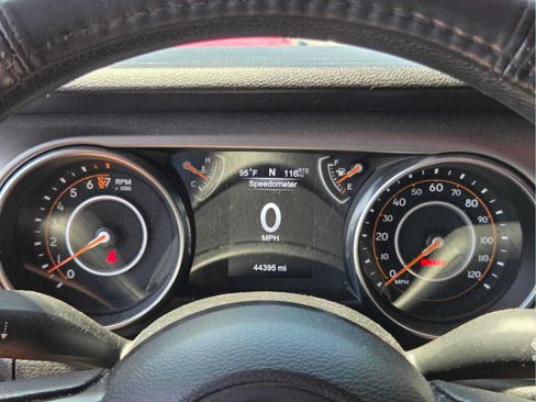 Used 2020 Jeep Wrangler Sport AWD/4WD image 30