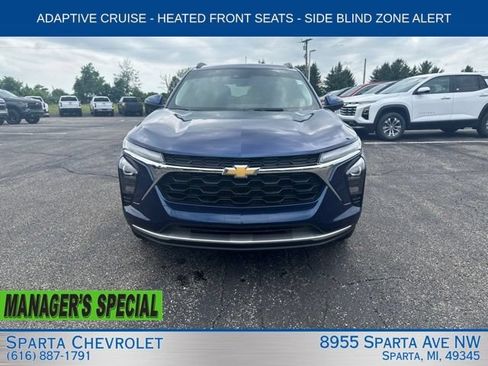 Used 2024 Chevrolet Trax LT w/ Driver Confidence Package FWD image 8