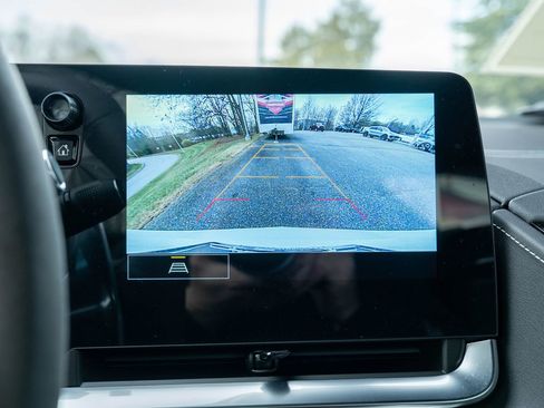 Used 2023 Chevrolet Corvette Stingray w/ Z51 Performance Package image 24