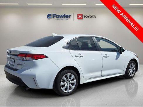 Used 2024 Toyota Corolla LE image 7