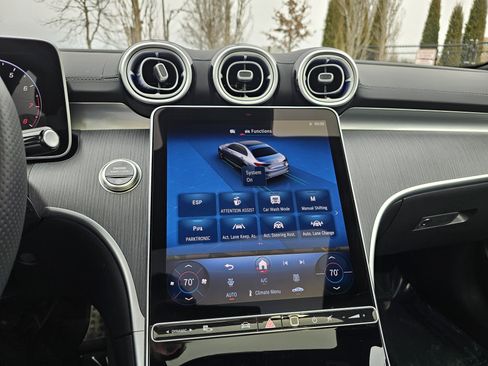 Used 2025 Mercedes-Benz C 300 4MATIC Sedan image 41