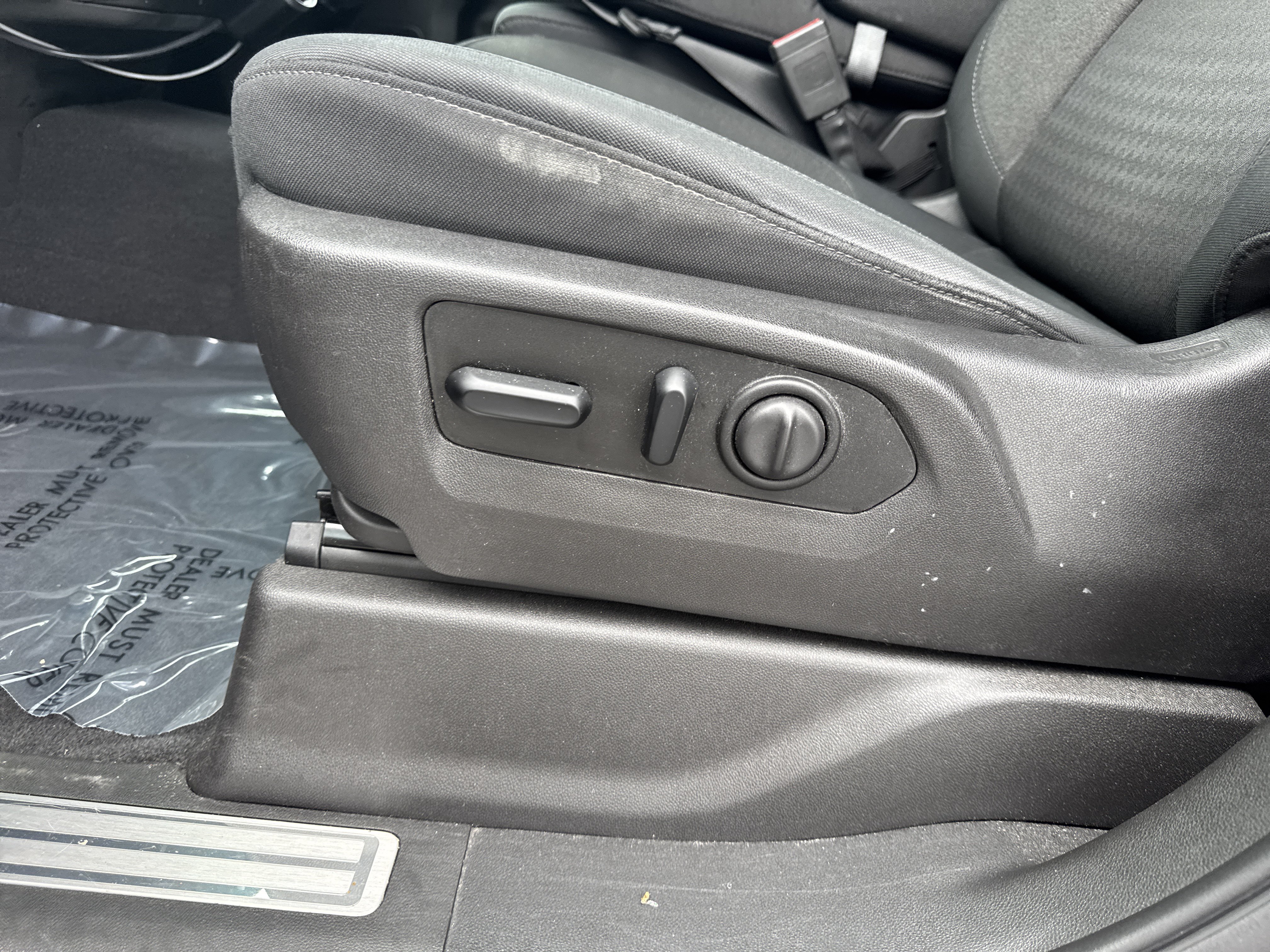 Used 2019 Chevrolet Silverado 1500 RST AWD/4WD image 15