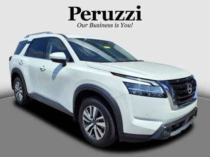 Certified 2022 Nissan Pathfinder SL