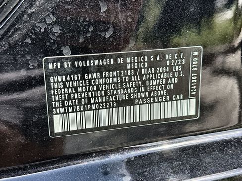 Used 2023 Volkswagen Jetta SE w/ Panoramic Sunroof Package FWD image 25