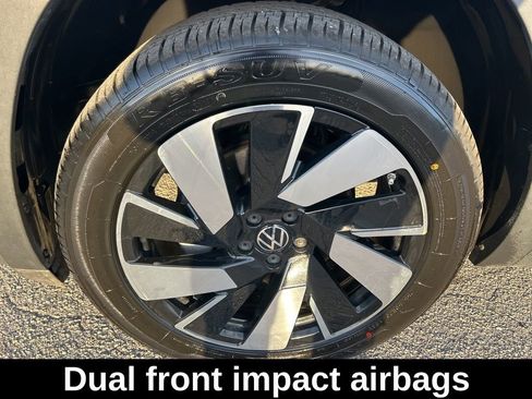 Used 2024 Volkswagen Atlas Cross Sport SE image 18