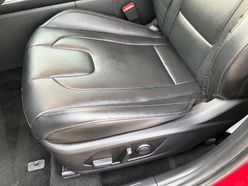Used 2025 Hyundai Elantra Limited FWD image 31