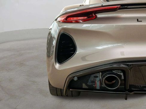 Used 2025 Lotus Emira RWD image 40