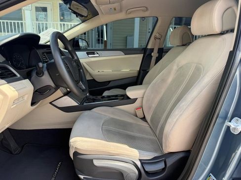 Used 2017 Hyundai Sonata SE image 26