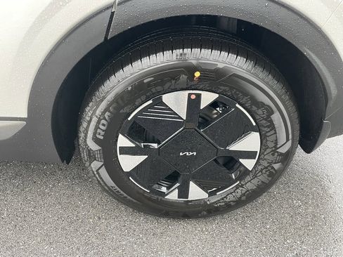 New 2026 Kia Sportage LX image 31