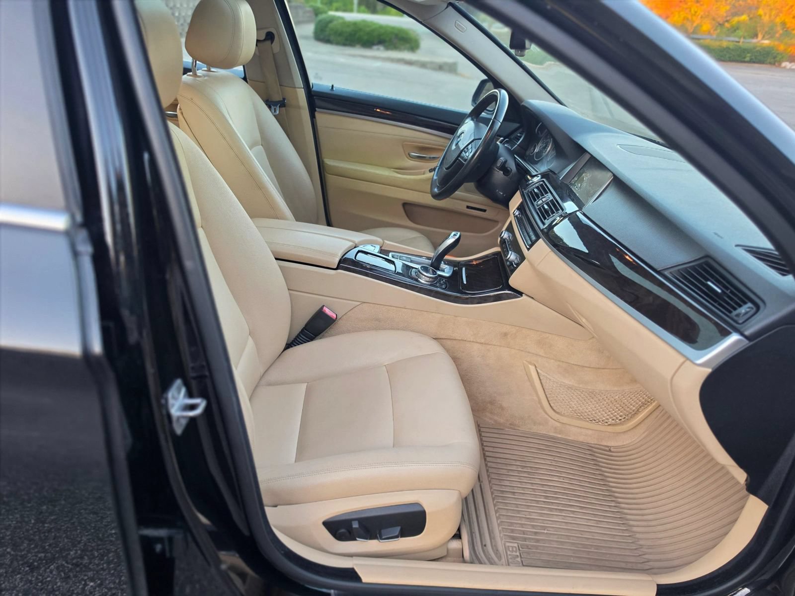 Used 2014 BMW 528i Sedan RWD image 17