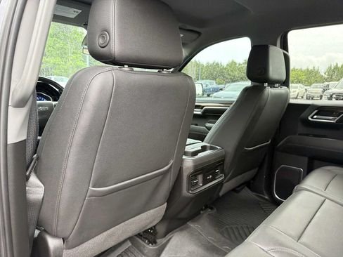 Used 2022 Chevrolet Silverado 1500 RST AWD/4WD image 21