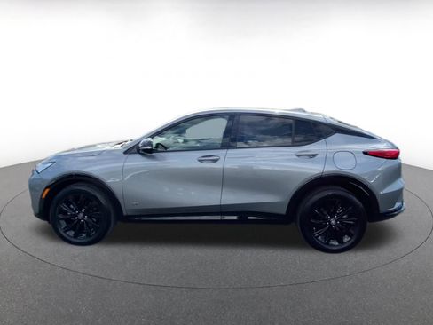 Used 2025 Buick Envista Sport Touring image 9