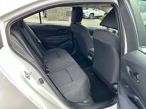Used 2025 Toyota Corolla LE FWD image 16