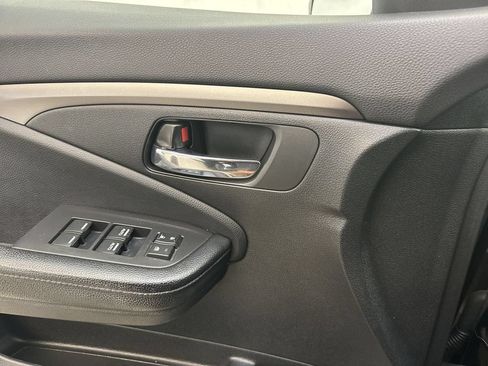 Used 2017 Honda Pilot EX-L image 10