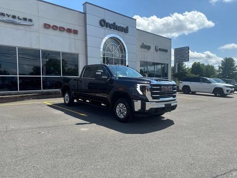 Used 2025 GMC Sierra 2500 SLE w/ SLE Convenience Package AWD/4WD image 1