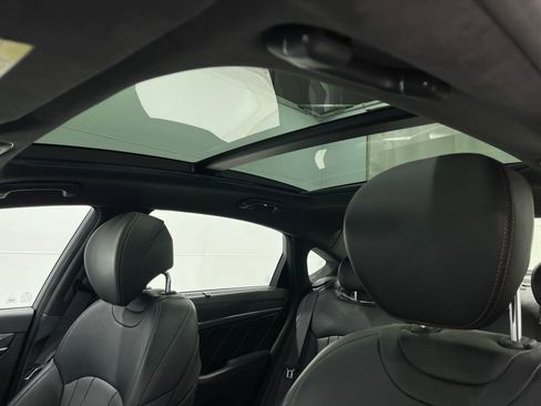 Used 2019 Genesis G80 3.3T Sport image 12