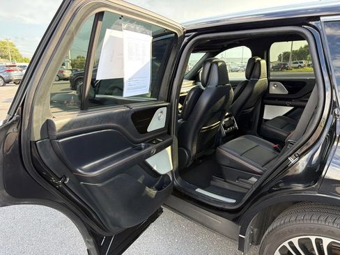 Certified 2025 Lincoln Aviator Black Label AWD/4WD image 15