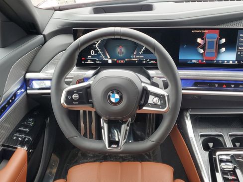 Certified 2023 BMW 760i xDrive w/ Executive Package image 23