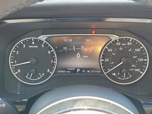 Certified 2025 Nissan Pathfinder SL w/ SL Premium Package FWD image 24