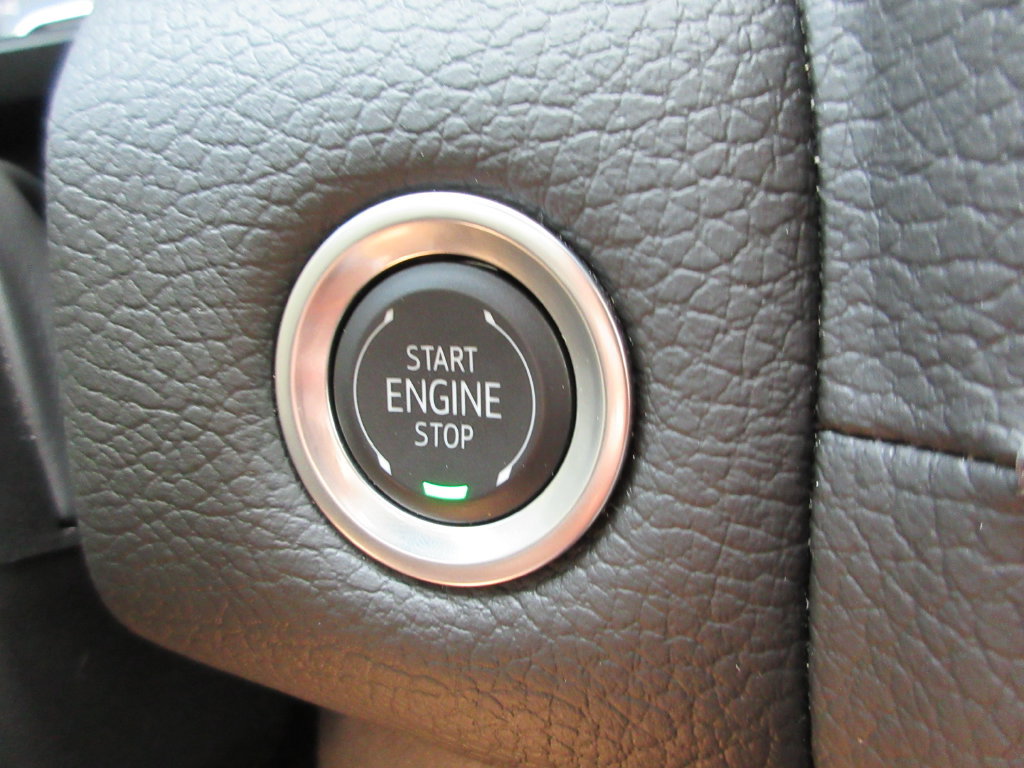 Certified 2024 GMC Yukon Denali w/ Denali Reserve Package AWD/4WD image 36