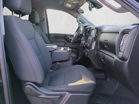 Used 2022 Chevrolet Silverado 2500 Custom w/ Custom Value Package image 19