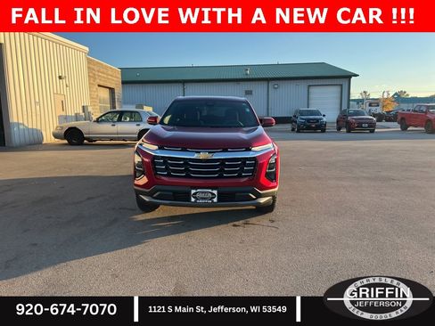 Used 2025 Chevrolet Equinox LT image 4